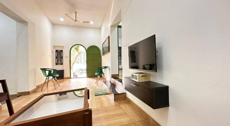 145 m&sup2; Villa