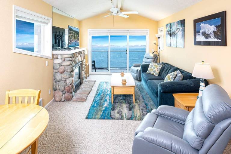 Condo  Depoe Bay