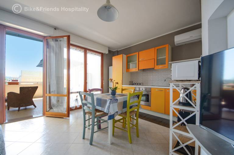Holiday apartment with patio — photo 5