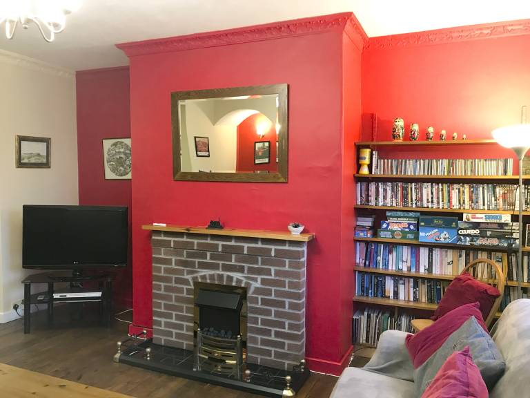 Cottage with yard & terrace — photo 2