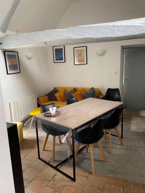 Gite with patio & yard — photo 3