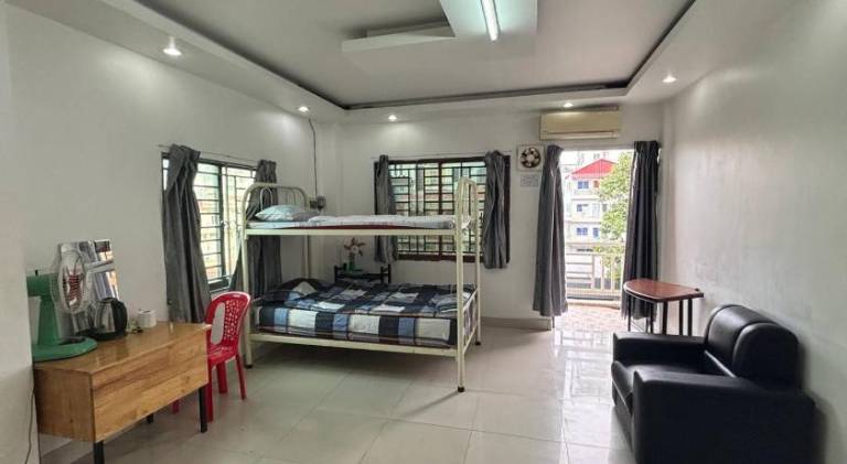 Apartment | Close to Tuol Sleng Genocide Museum | Pets allowed — photo 2