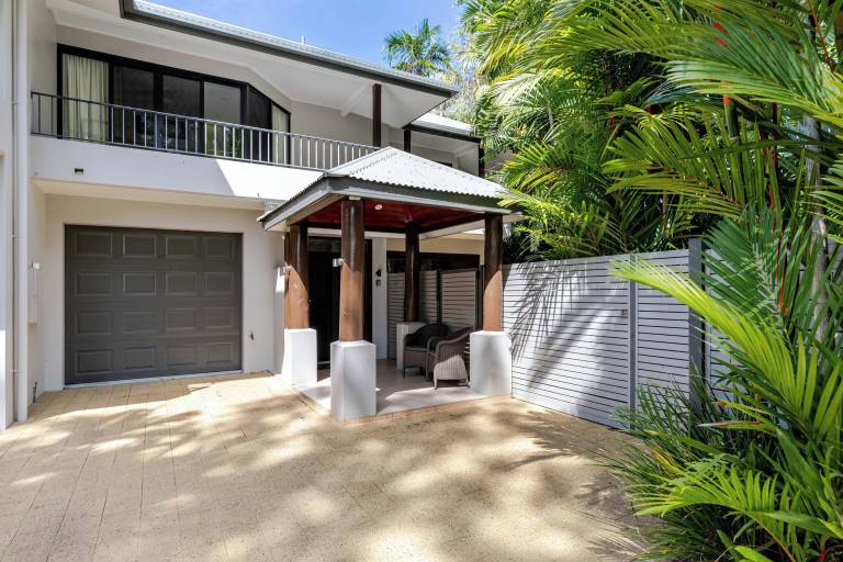 Villa  Port Douglas