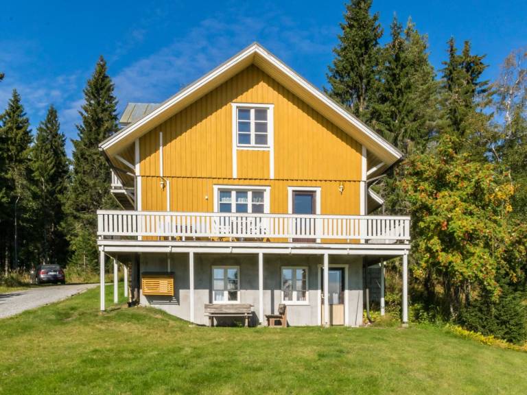 Vacation home with terrace & sauna | Nature view — photo 2