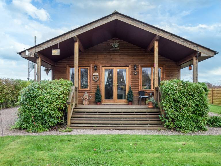 Cottage  Aylton