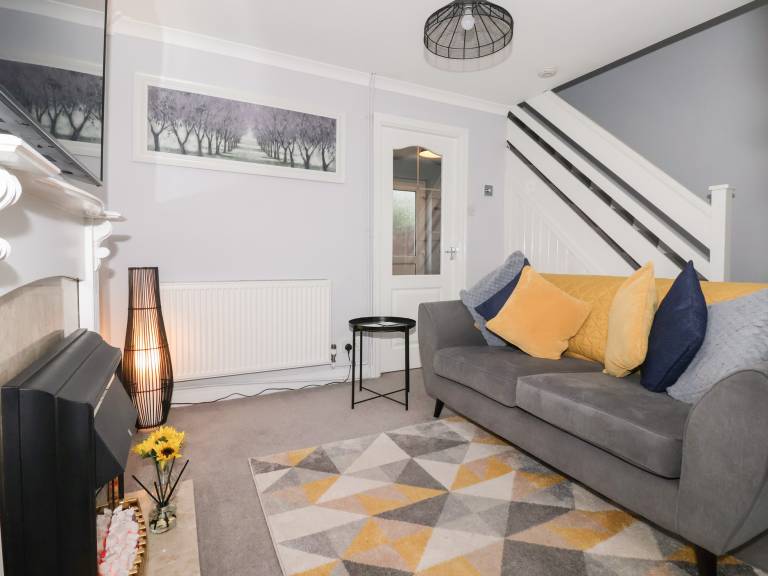 Child-friendly beautiful cottage with yard | Pets allowed — photo 4