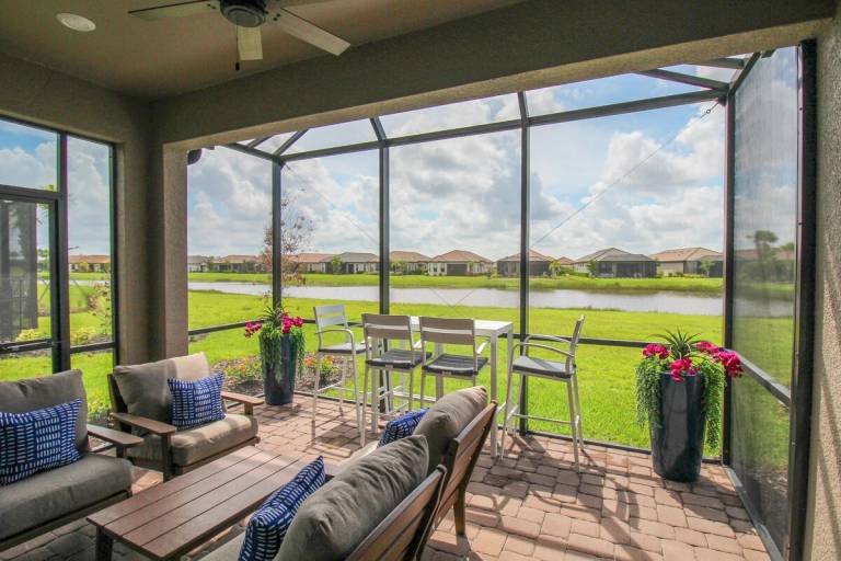Vacation home with heated pool — photo 2
