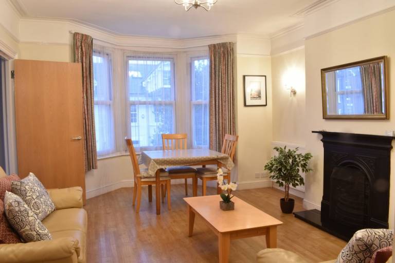 Apartment  Brentford