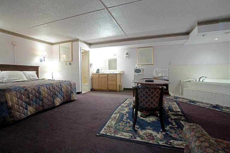 Americas Best Value Inn Pottstown — photo 2