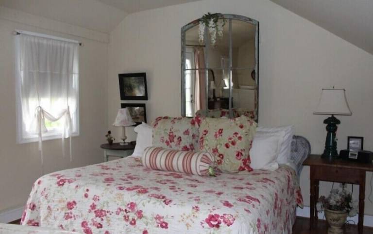 Bed and breakfast  Weems