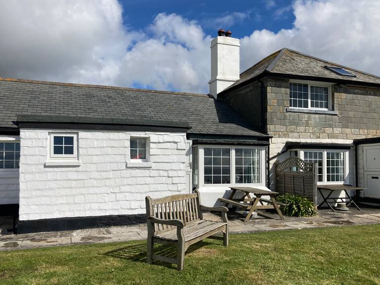 Cottage  Plymouth