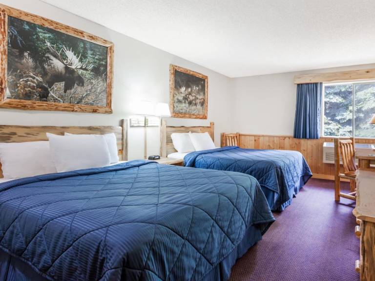 Sandpoint Inn in Ponderay, ID