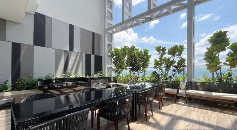 The Colony by Infinitum KLCC Sky Pool, KualaLumpur — photo 3