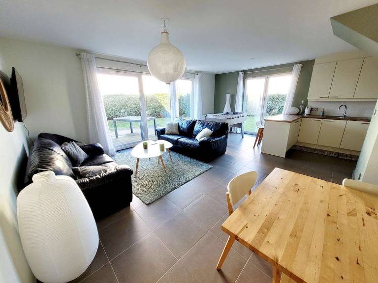Modern villa 3 bedrooms with garden, WiFi and parking, close to beach — photo 2