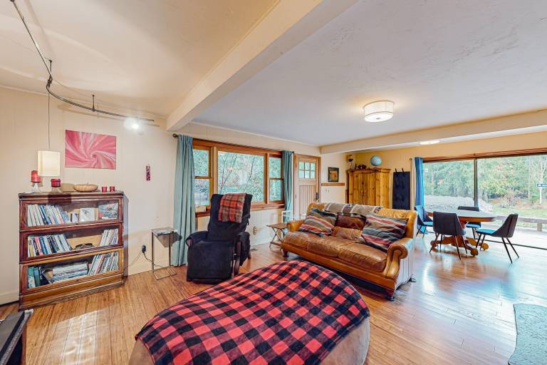 House Sandpoint