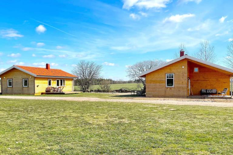 Pleasant house with patio, barbeque & garden | Pets allowed — photo 4