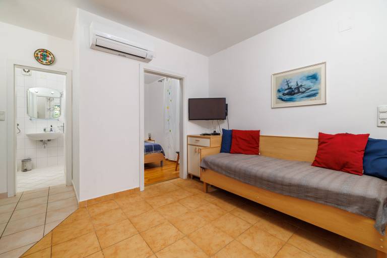 Rental apartment with terrace — photo 5
