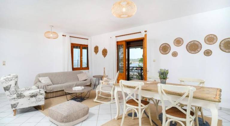 House with grill, terrace & garden — photo 4