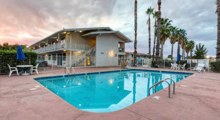 Motel 6 Nogales, AZ - Mariposa Road — photo 4