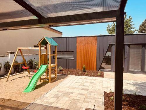Apartment with grill, garden & terrace — photo 3