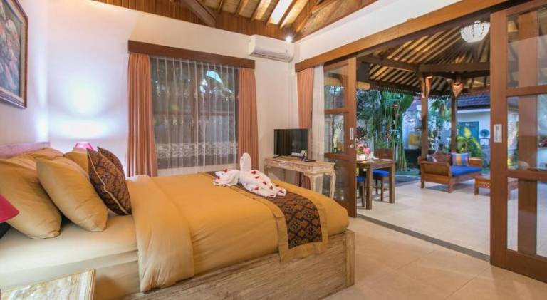Charming villa with pool | Dogs allowed — photo 2