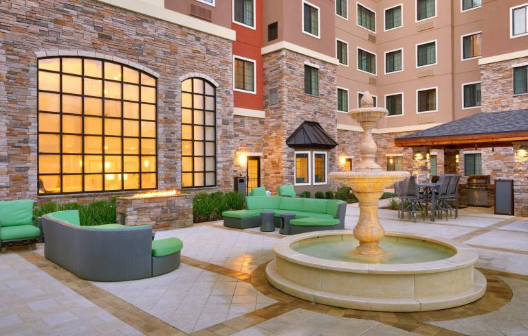 Staybridge Suites Gainesville I-75 By IHG — photo 4