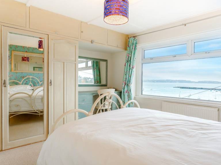 Cottage | Water view — photo 5