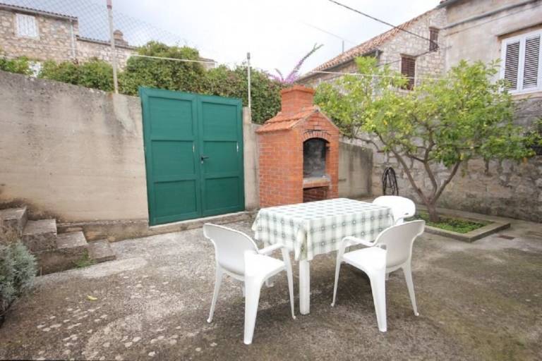 Apartman Podstražje