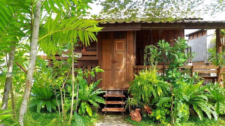 Bungalow with yard in Chiang Mai