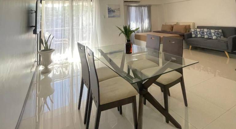 Serviced apartment with garden, terrace & pool — photo 5