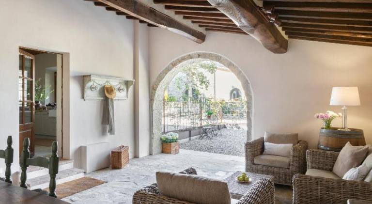 Vacation home with terrace, pool & garden | Pet-friendly — photo 4
