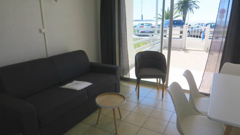 Sol-y-Days le Goéland, Appartement front de mer avec parking — photo 5
