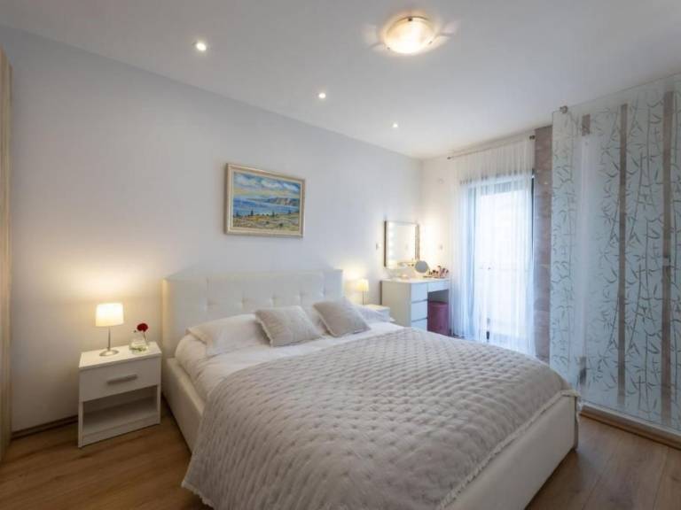 Rental apartment with 3 rooms for 7 persons — photo 3
