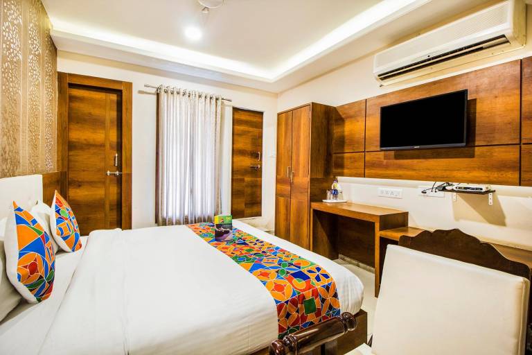 Hotel Damanis