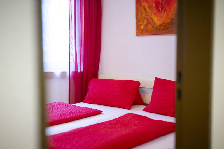 Chasa Serras Reitberger: 3.5-Zimmerwohnung bei Loipe & Skibushaltestelle — photo 4