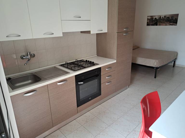 Holiday apartment with terrace | City view — photo 4