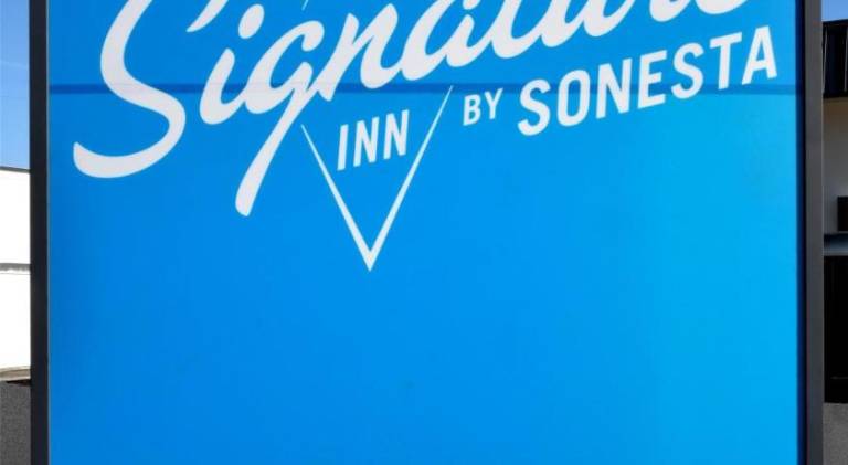 Signature Inn Medford Downtown — photo 3