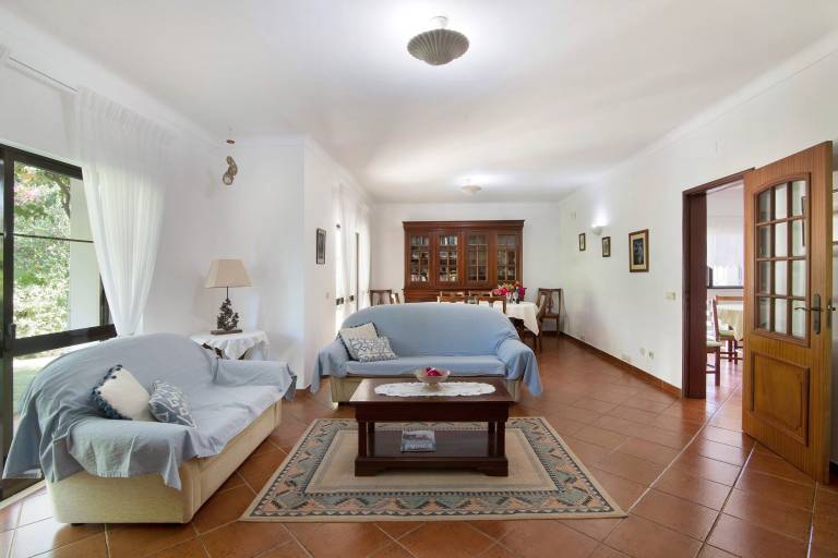 Pet-friendly Casa da Alfarrobeira with Pool & Wi-Fi — photo 5