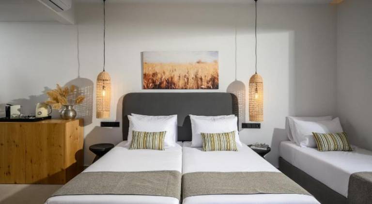 Beautiful serviced apartment with garden & terrace | Pets allowed in Hersonissos