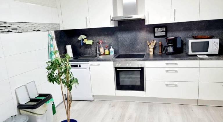 Rental apartment with patio & yard | Pets are welcome — photo 5