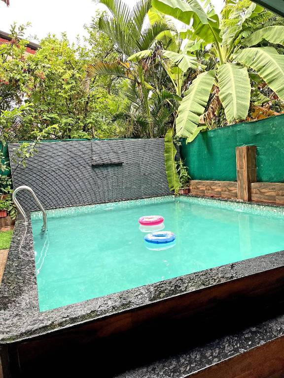 Bungalow with BBQ & pool — photo 5