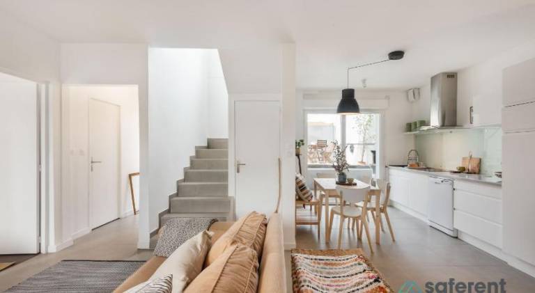 House with 4 rooms for 8 persons in Porto