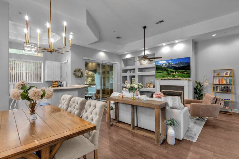 Walk to TPC Scottsdale Tournament in minutes