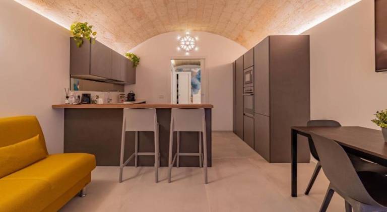 Rental apartment with 1 room for 3 persons in Bari