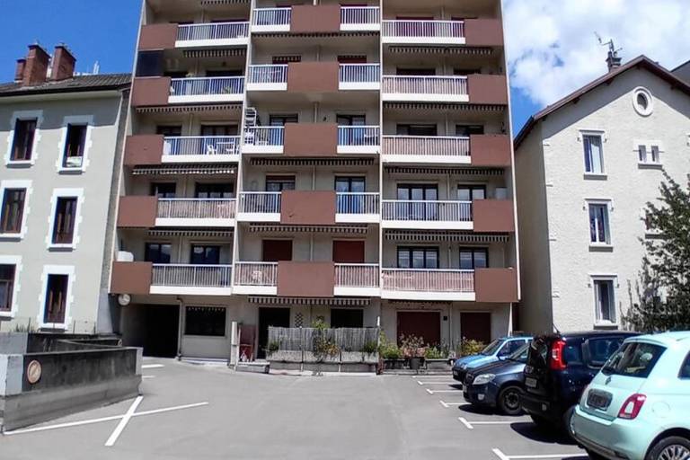 Rental apartment with terrace — photo 2