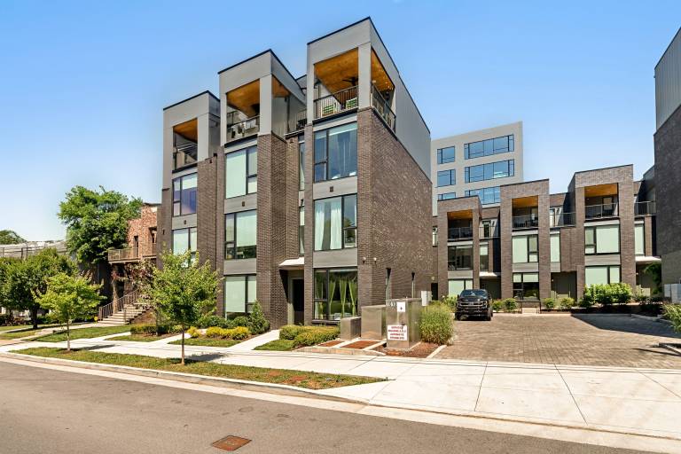Apartment Music Row