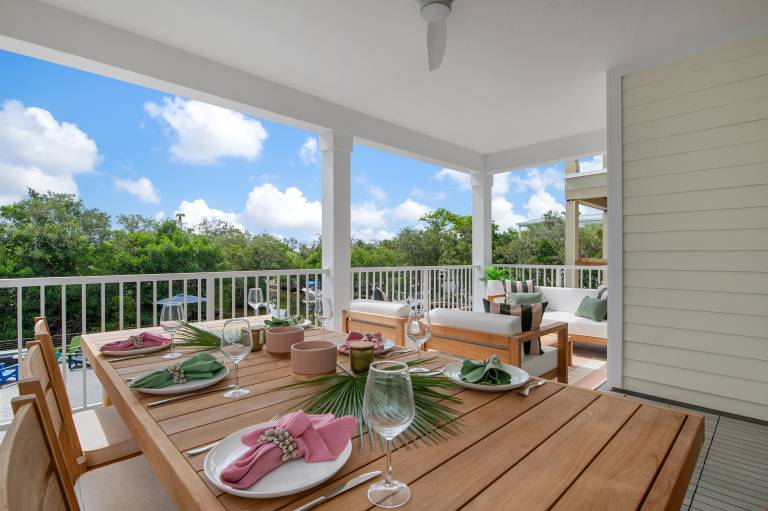 Eco-Luxury Home Heated Pool, Boat Slip, Fire Pit & Elevator Min to AMI — photo 4