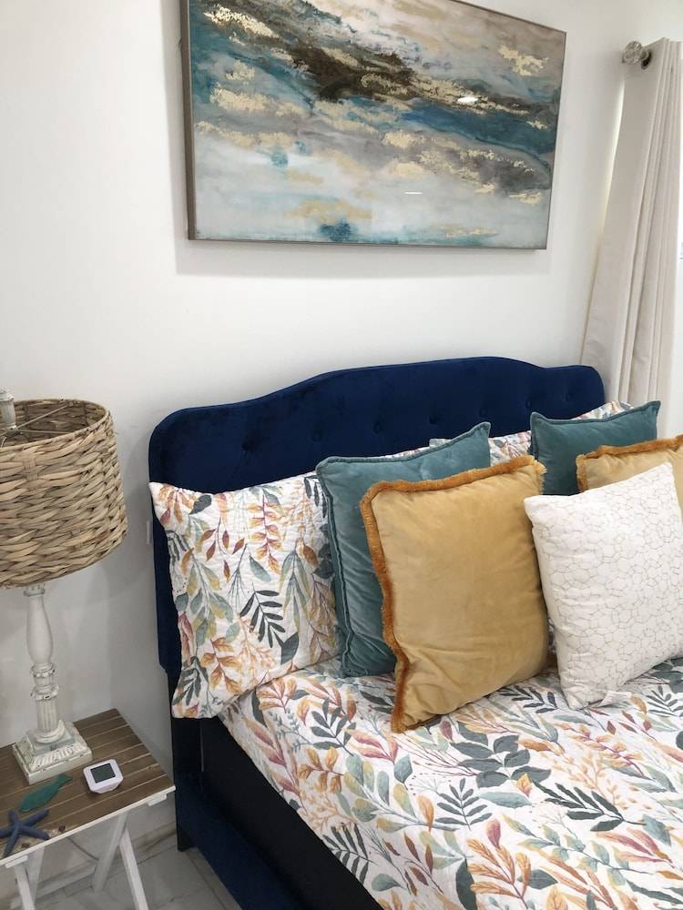 Bed and breakfast  Hampton
