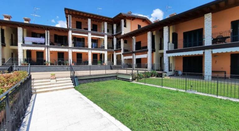 Holiday apartment with terrace, private pool & yard | Pets allowed — photo 4