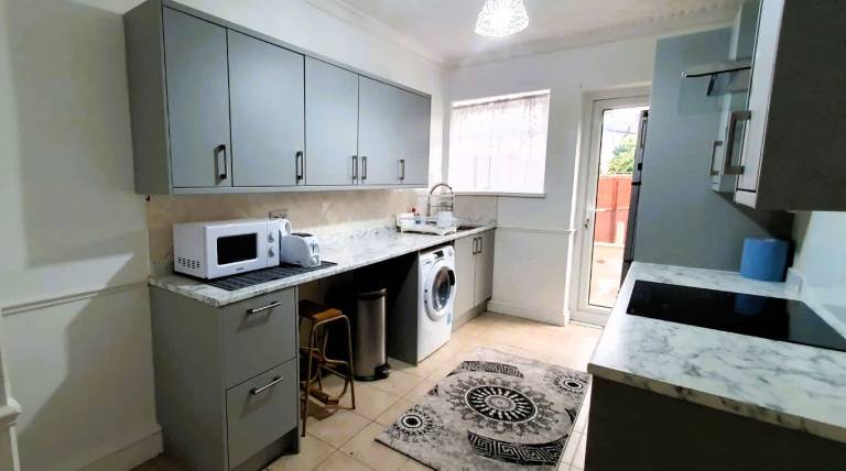 Cosy 2 Bedroom Home Near Chadwell Heath Station